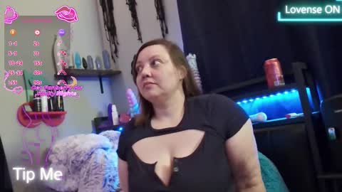 missfoxe12 online show from 11-30-25, 10:14