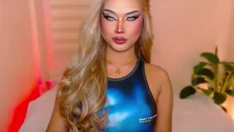 Snapshot of missgreta_hunter chatting on 10-29-25, 09:11 Miss Greta online show from 10-29-25, 09:11