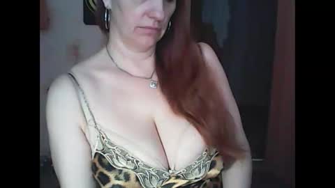 Snapshot of missie_lorrie chatting on 05-15-26, 07:15 Missie Lorrie online show from 05-15-26, 07:15