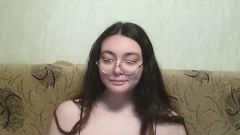 Snapshot of missis_mona chatting on 02-25-25, 01:20 missis mona online show from 02-25-25, 01:20