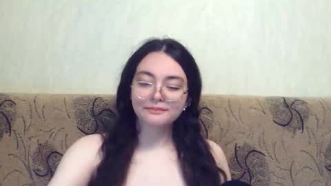 Snapshot of missis_mona chatting on 09-13-25, 11:32 missis mona online show from 09-13-25, 11:32