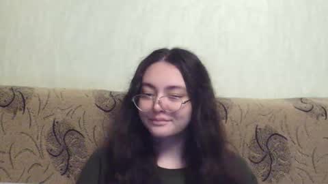 Snapshot of missis_mona chatting on 10-08-25, 07:22 missis mona online show from 10-08-25, 07:22