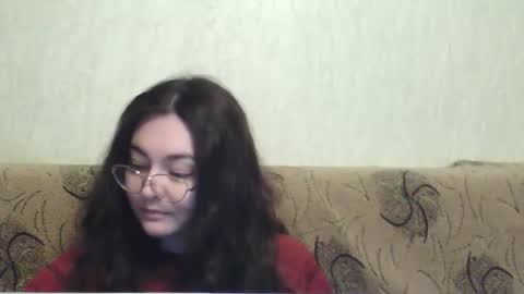Snapshot of missis_mona chatting on 04-27-26, 07:01 missis mona online show from 04-27-26, 07:01