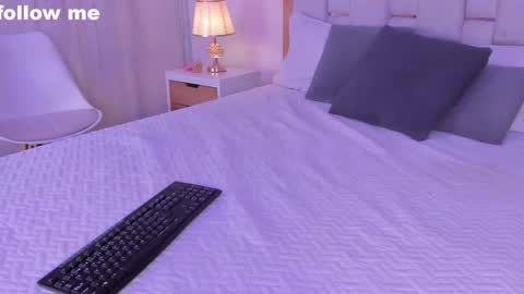 Snapshot of missjuliaa_ chatting on 12-03-24, 03:20 A N N Y online show from 12-03-24, 03:20