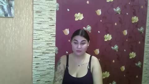 Lisa online show from 02-20-25, 03:23