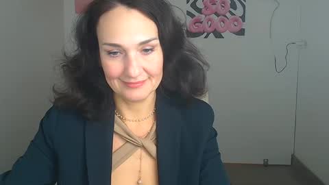 Christina online show from 04-09-26, 11:26