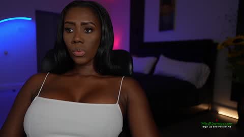 Snapshot of missksavage chatting on 03-11-25, 11:04 Miss K online show from 03-11-25, 11:04