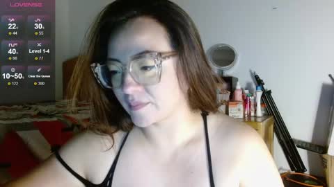 Snapshot of misslady__eva chatting on 02-08-25, 11:12 eva online show from 02-08-25, 11:12