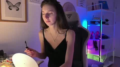 misslalii online show from 03-01-26, 04:42