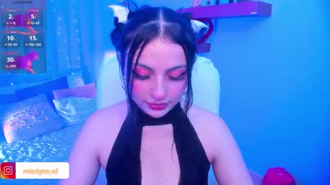 Snapshot of misslynn_ chatting on 12-18-25, 05:13 i am lyn online show from 12-18-25, 05:13