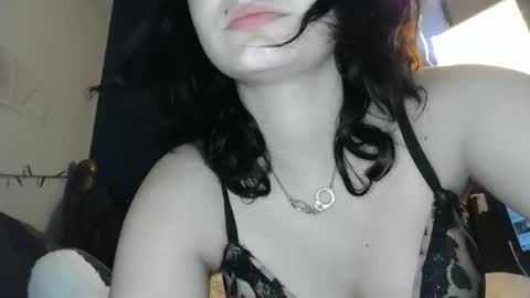 Snapshot of missmacabre666 chatting on 05-07-26, 08:31 missmacabre666 online show from 05-07-26, 08:31