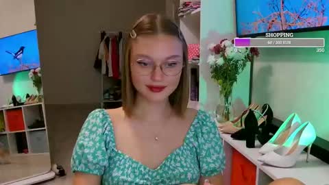 OneGoddess online show from 11-04-25, 04:39