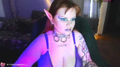 Snapshot of missmayaqueen chatting on 07-02-26, 11:27 Maya online show from 07-02-26, 11:27