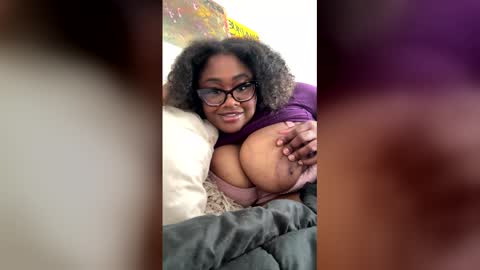 missmaybach_ online show from 04-13-26, 08:14