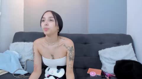 Miss Melody online show from 11-27-25, 03:36