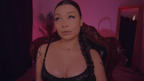 LUXXANDRA online show from 02-24-25, 06:05