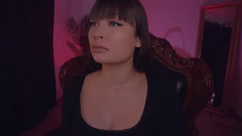 LUXXANDRA online show from 02-25-25, 08:25