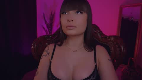 LUXXANDRA online show from 03-01-25, 05:42