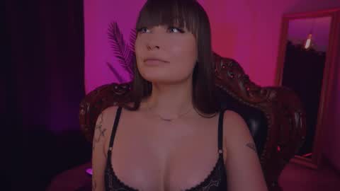 LUXXANDRA online show from 03-01-25, 09:29