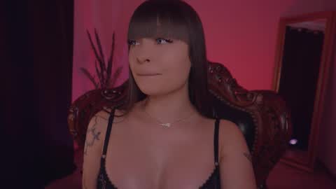 LUXXANDRA online show from 03-09-25, 10:08