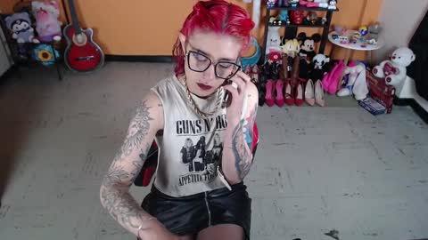 Snapshot of missmia2 chatting on 01-30-25, 12:59 Miss Mia online show from 01-30-25, 12:59