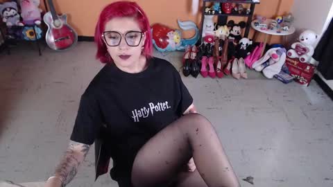 Snapshot of missmia2 chatting on 02-06-25, 05:09 Miss Mia online show from 02-06-25, 05:09