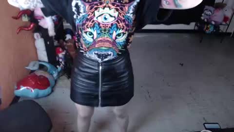 Snapshot of missmia2 chatting on 02-12-25, 01:16 Miss Mia online show from 02-12-25, 01:16