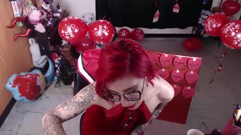 Snapshot of missmia2 chatting on 02-14-25, 06:40 Miss Mia online show from 02-14-25, 06:40