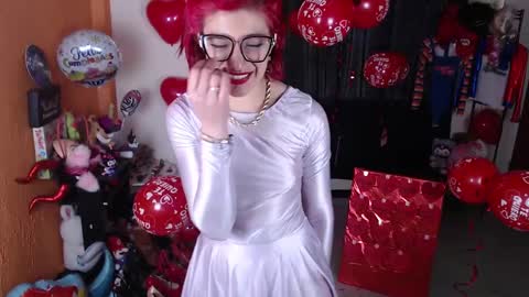Snapshot of missmia2 chatting on 02-15-25, 03:50 Miss Mia online show from 02-15-25, 03:50