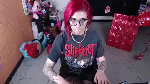 Snapshot of missmia2 chatting on 02-18-25, 06:47 Miss Mia online show from 02-18-25, 06:47