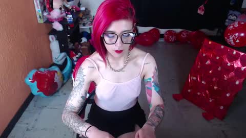 Snapshot of missmia2 chatting on 02-23-25, 04:02 Miss Mia online show from 02-23-25, 04:02
