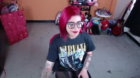 Snapshot of missmia2 chatting on 03-05-25, 01:17 Miss Mia online show from 03-05-25, 01:17
