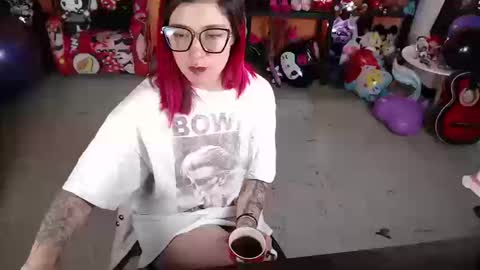Snapshot of missmia2 chatting on 09-09-25, 02:16 Miss Mia online show from 09-09-25, 02:16