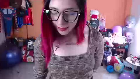Snapshot of missmia2 chatting on 09-27-25, 02:11 Miss Mia online show from 09-27-25, 02:11