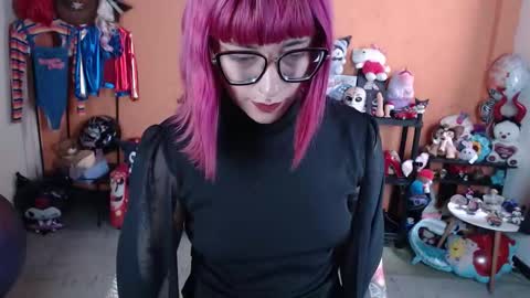 Miss Mia online show from 02-07-26, 06:44