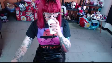 Miss Mia online show from 02-15-26, 06:15