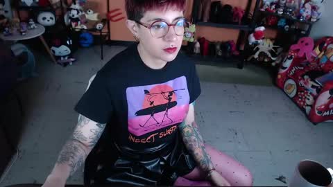 Miss Mia online show from 05-29-26, 01:53