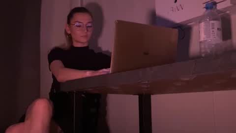 missmiroslava online show from 03-04-26, 03:18