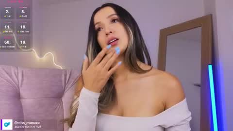 Snapshot of missmonaco chatting on 06-27-26, 04:23 Emma Rivera online show from 06-27-26, 04:23