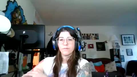 Snapshot of missmonatoyou chatting on 02-04-26, 12:55 MissMona online show from 02-04-26, 12:55