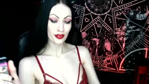 MissMoonDoll online show from 10-23-25, 04:01