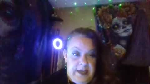 Snapshot of missmoonshyne13 chatting on 07-25-26, 01:58 missmoonshyne13 online show from 07-25-26, 01:58