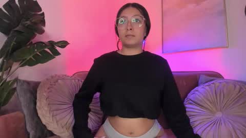 Isabel Mendez online show from 11-04-25, 11:26