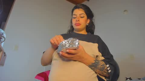 misspaulag online show from 02-06-25, 02:55