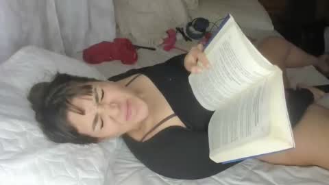 sarah online show from 02-12-25, 04:23