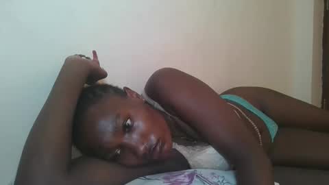 Snapshot of missprettygal chatting on 05-25-26, 01:50 pretty gal online show from 05-25-26, 01:50