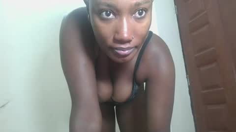 Snapshot of missprettygal chatting on 07-21-26, 11:07 pretty gal online show from 07-21-26, 11:07