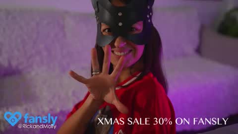 Molly and Rick online show from 12-22-25, 03:09