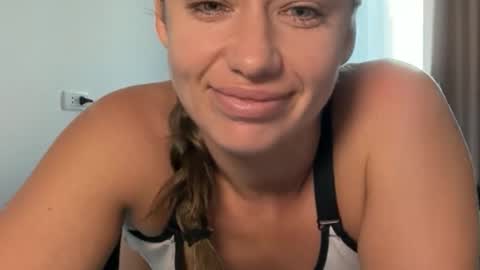 missroriann online show from 05-02-26, 11:32