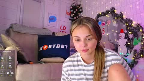 Snapshot of misss_viki chatting on 12-31-24, 02:58 . online show from 12-31-24, 02:58